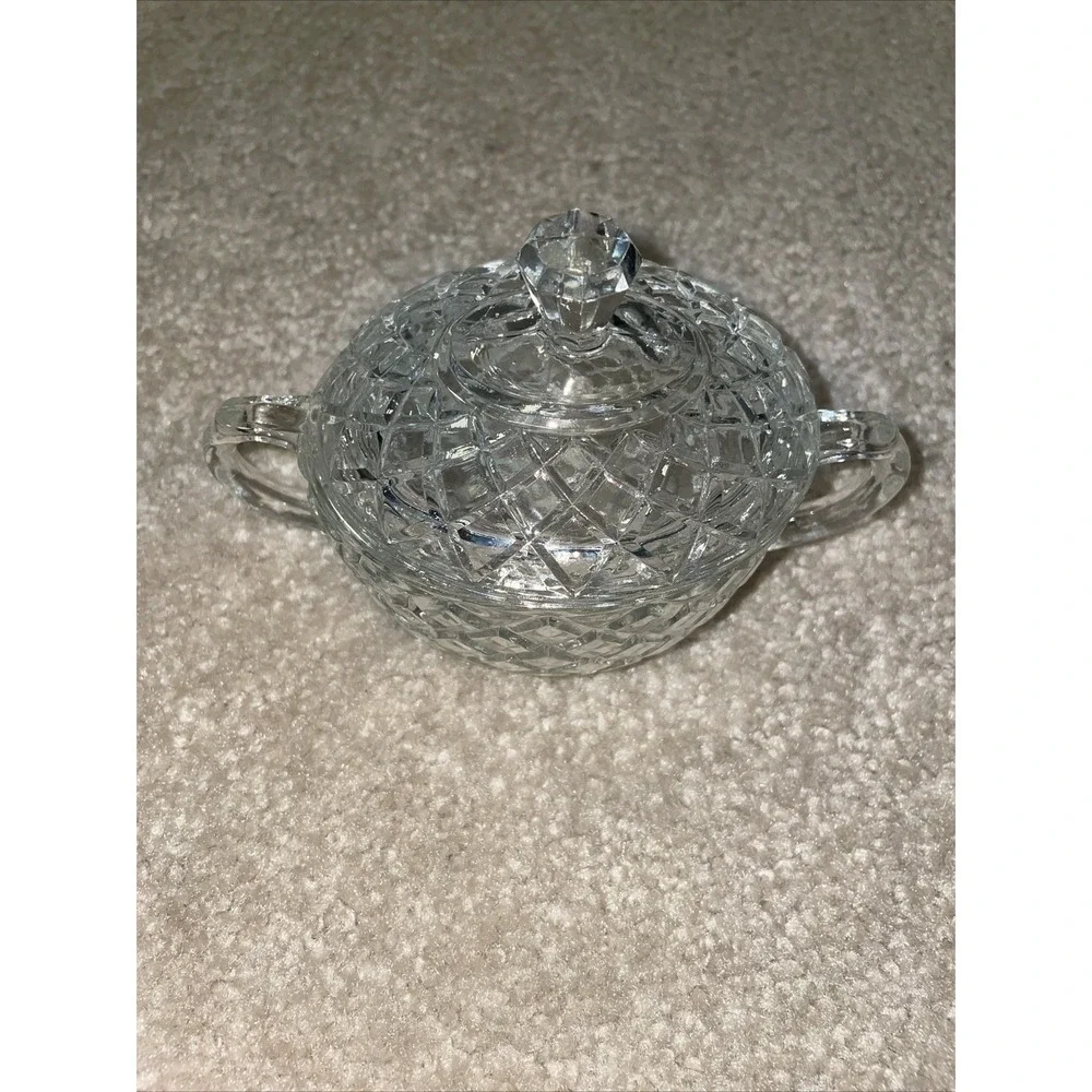 Vintage Pressed Glass Creamer and Lidded Sugar Bowl Set‎ Diamond Pattern Clear